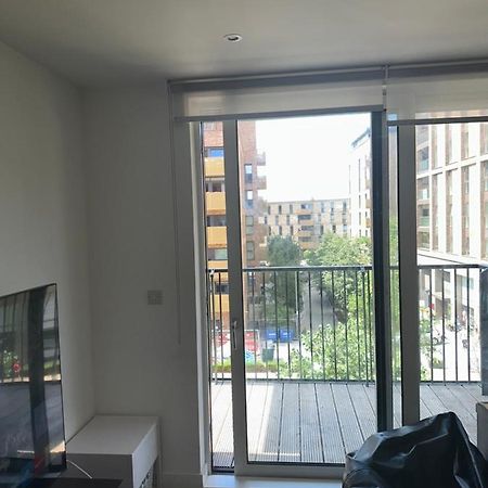 Luxury One Bedroom Apartment 런던 외부 사진