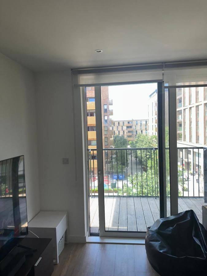 Luxury One Bedroom Apartment 런던 외부 사진